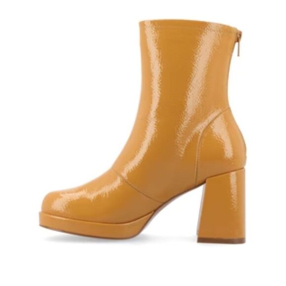 Journee Collection Aylani Booties - Picture 3 of 8